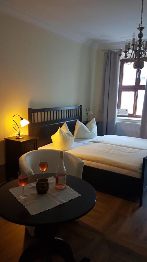 Hotel Zum Kloetzelmoench ゲルリッツ エクステリア 写真