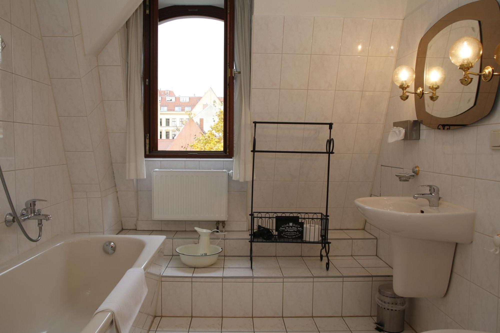 Hotel Zum Kloetzelmoench ゲルリッツ エクステリア 写真